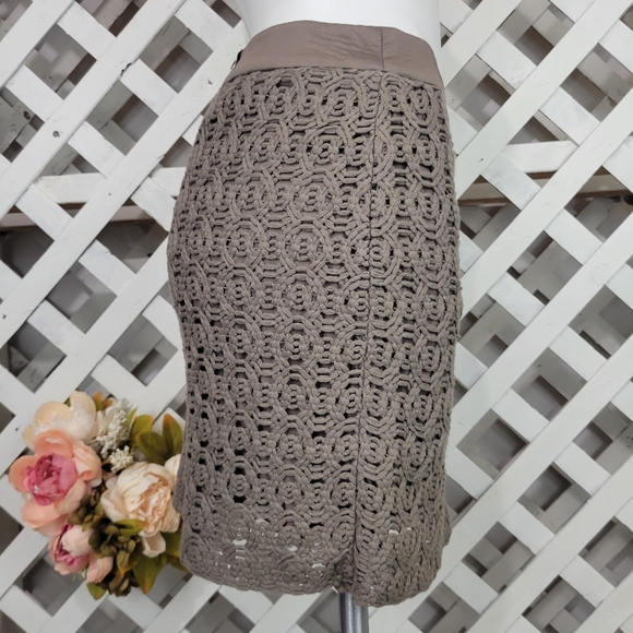 Wai Ming Crochet Pencil Skirt Size 4 - Picture 3 of 8